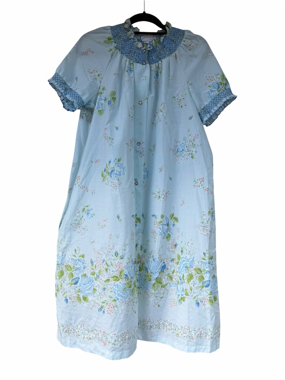 Leisure Life Large VTG Blue Floral House Dress Muumuu Smocked Yoke Button Front